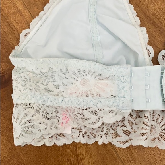 PINK by Victoria’s Secret lace blue halter bralette small - Picture 6 of 8